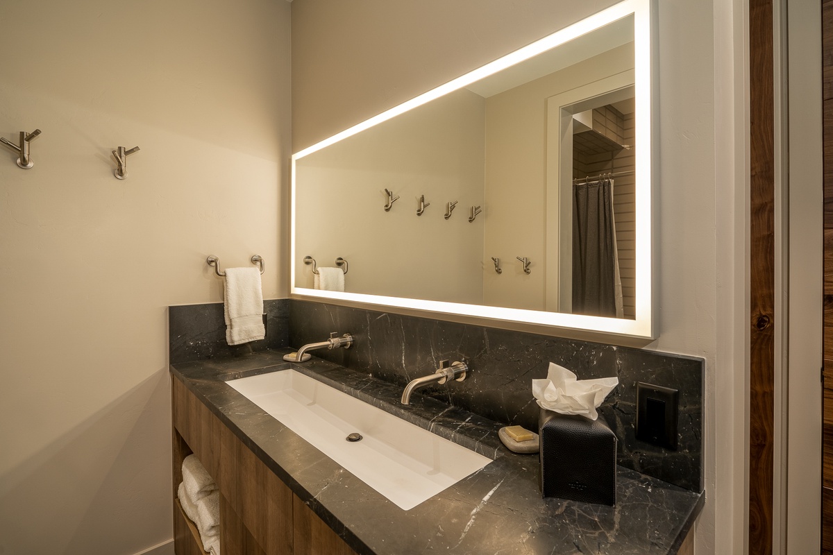 Bedroom 7, Lower Level - Bunkroom 1 ensuite bath