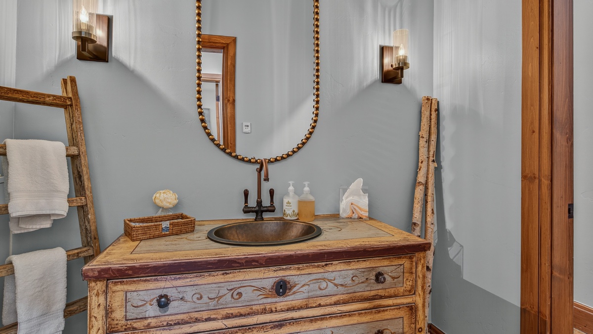 Powder Room, Main Level