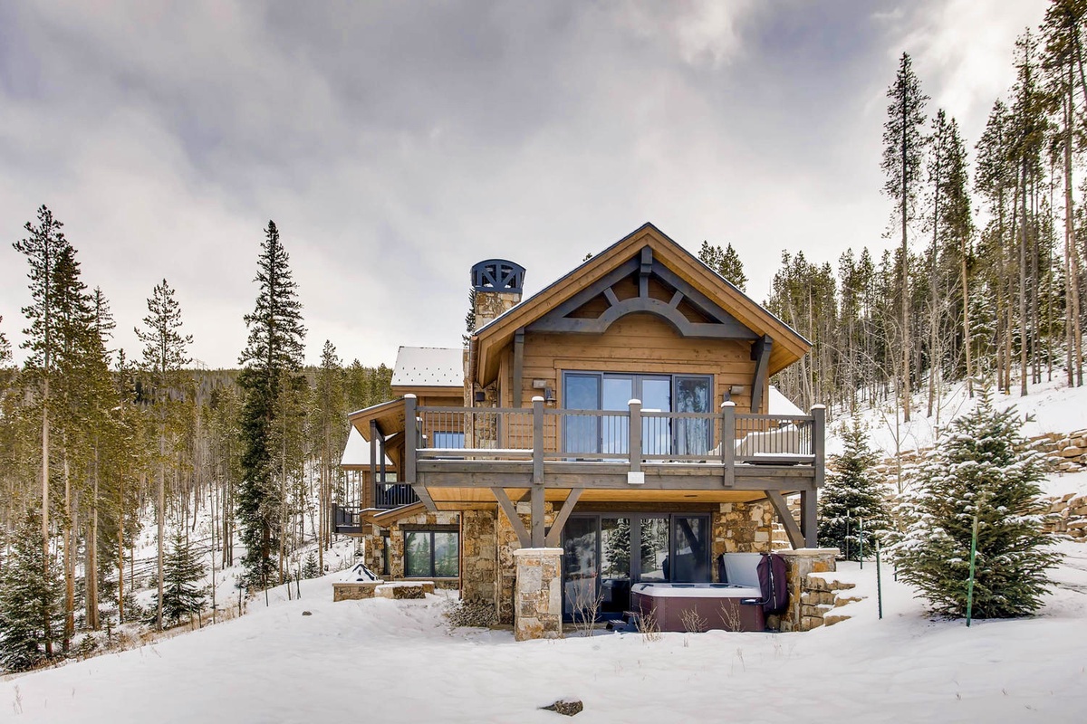The Overlook Breckenridge Rental Moving Mountains