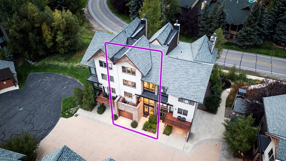 Exterior - Aerial view of the property