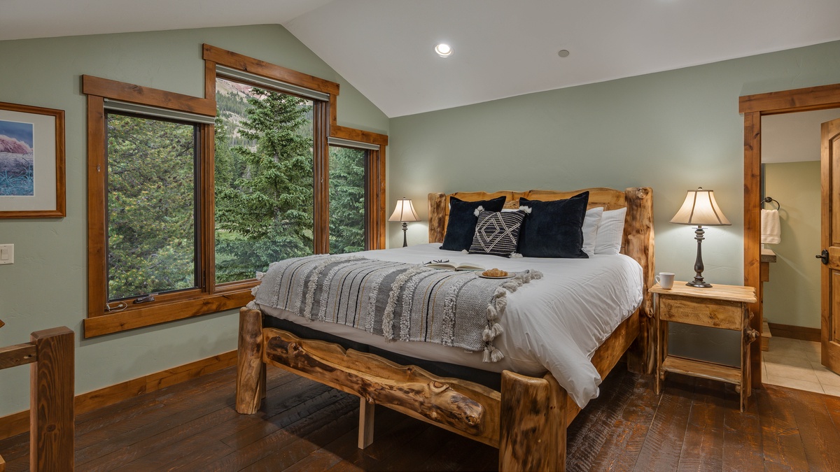 Bedroom 5, Upstairs Apartment - King suite, upper loft