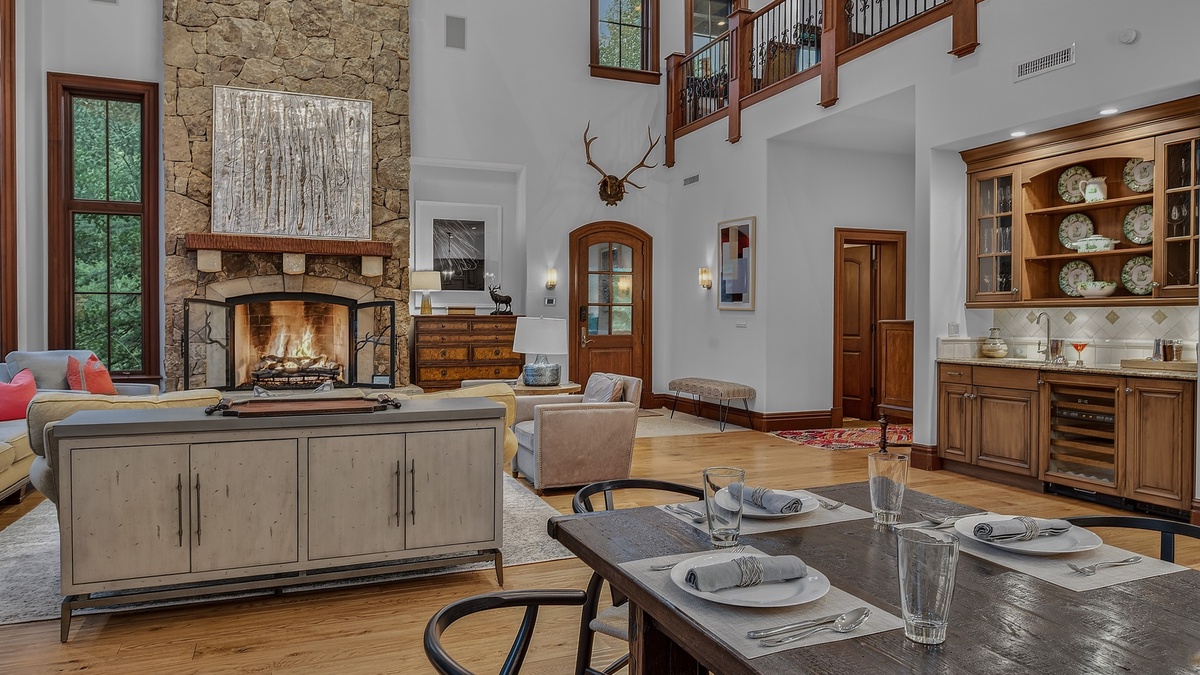 Dining Area, Main Level, Looking into living area and entry
