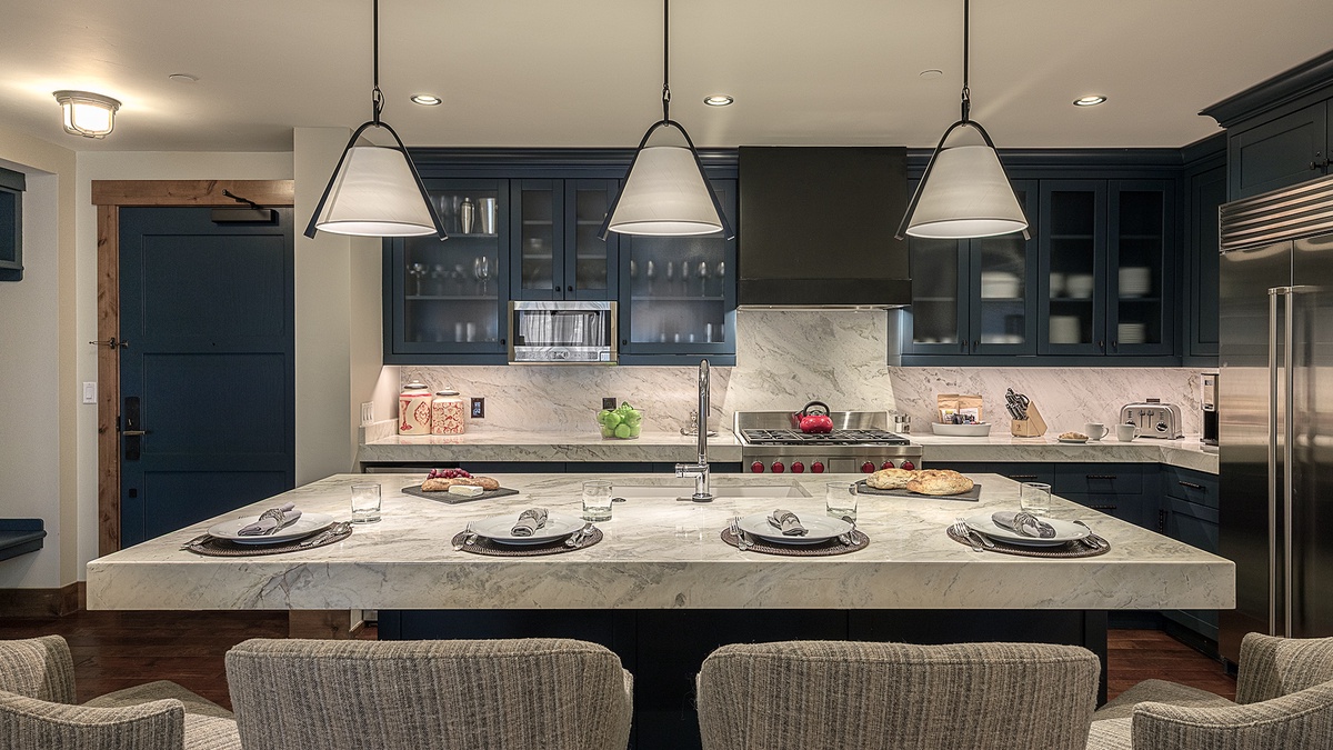 Kitchen, Main Level - With bar seating