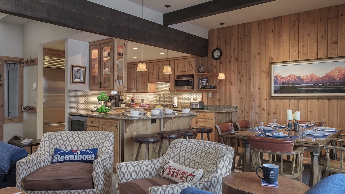 Kitchen, Main Level - Extra counter bar seating