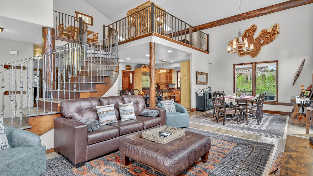 Great Room, Main Level