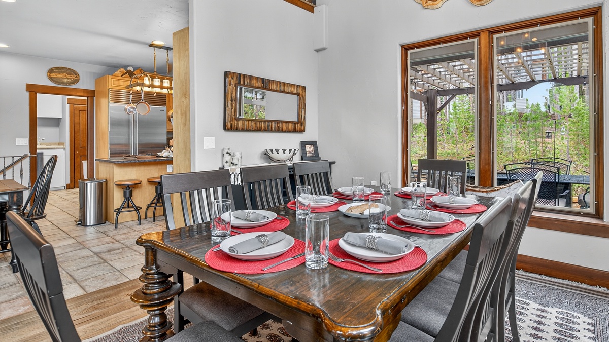 Dining Area, Main Level