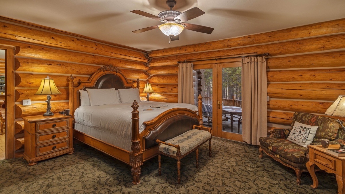 Bedroom 1, Main level - Primary king suite on main level