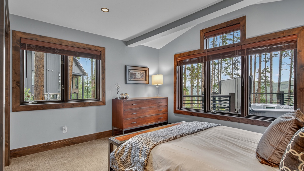 Bedroom 4, Lower Level - Queen room with wooded view