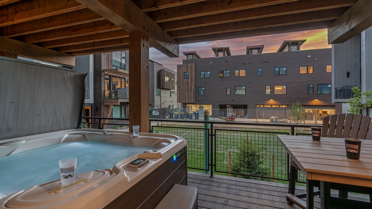 Hot Tub, Lower Level Deck