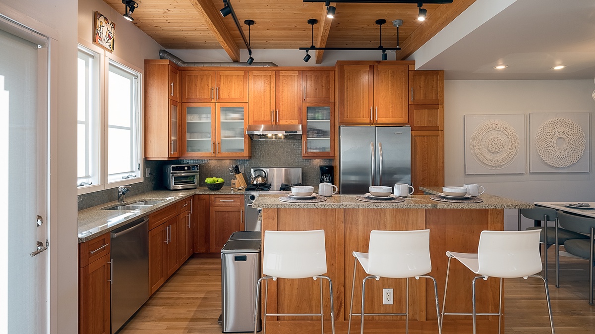 Kitchen, Main Level - Island with seating for 3