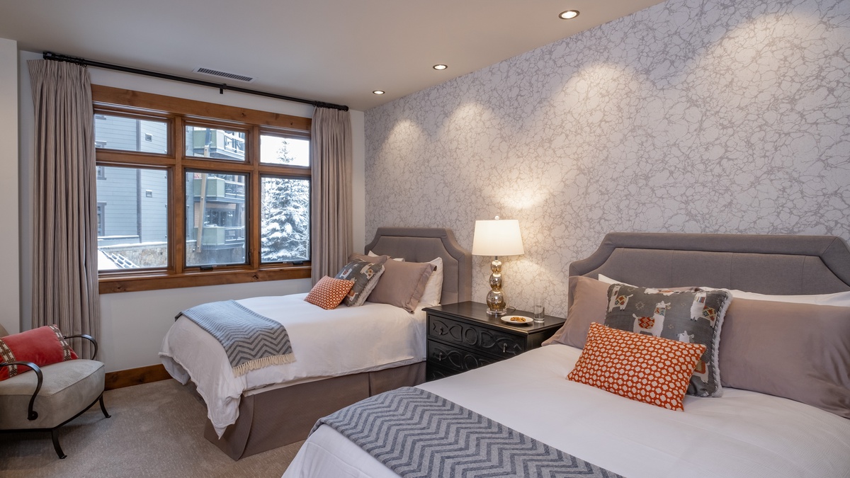 Bedroom 3, Main Level - Two queen bedroom