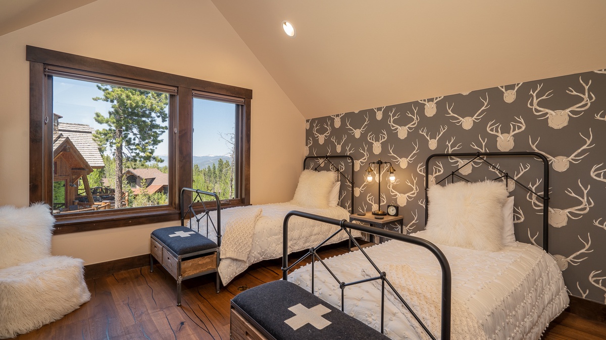 Bedroom 4, Upper Level - Twin bedroom on upper level, hall bath