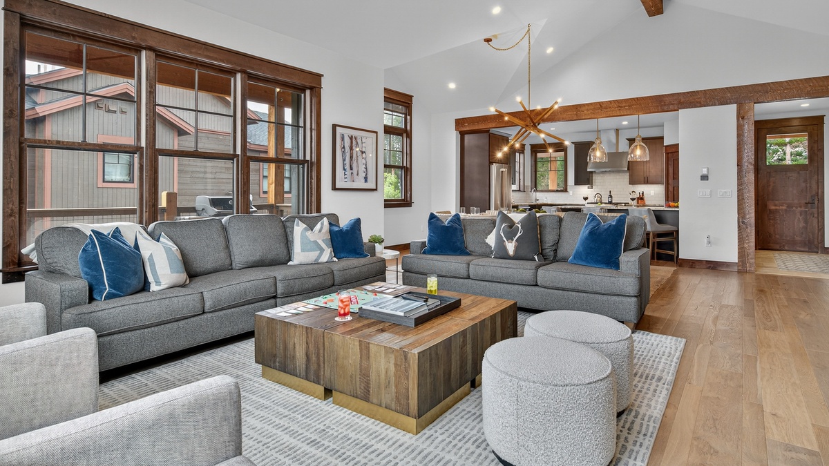 Great Room, Main Level