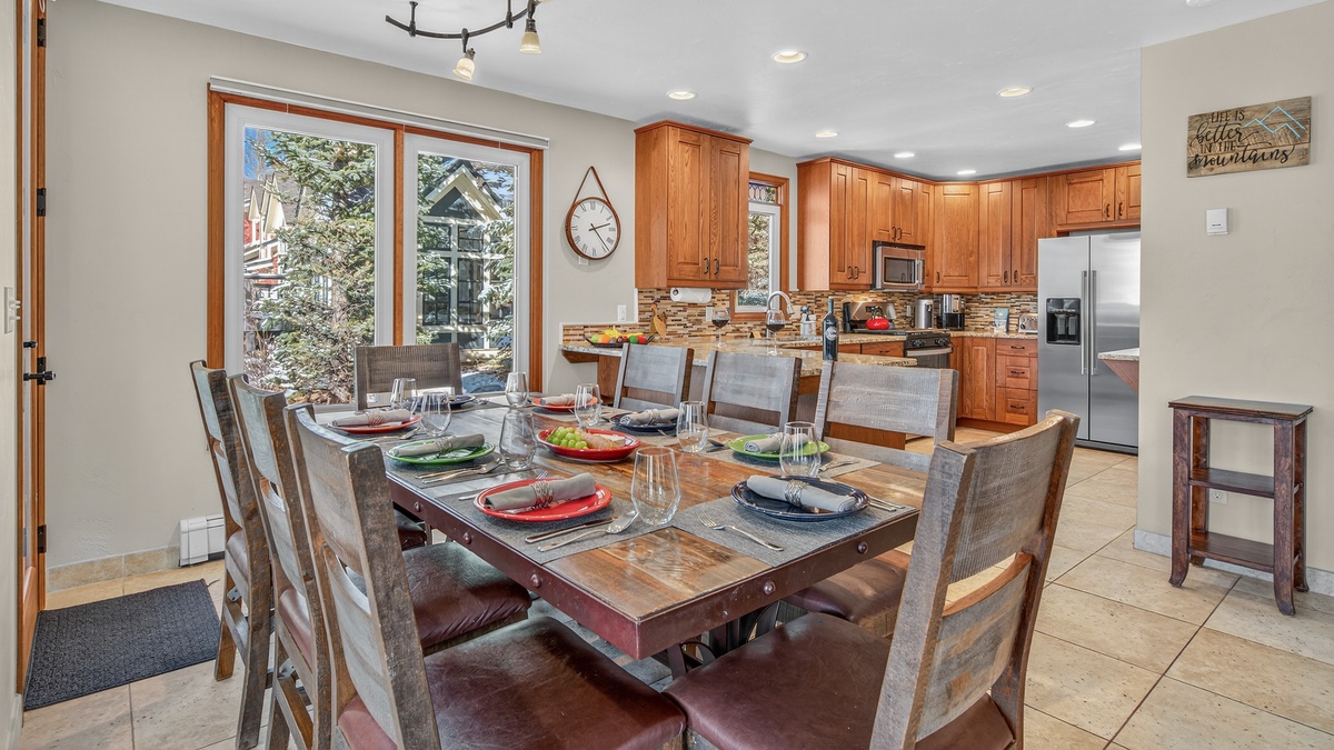 Dining Area, Main level
