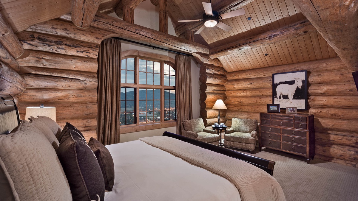 King suite 1, south side