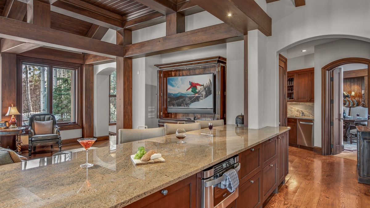 Kitchen, Main Level - Bar seating at kitchen counter