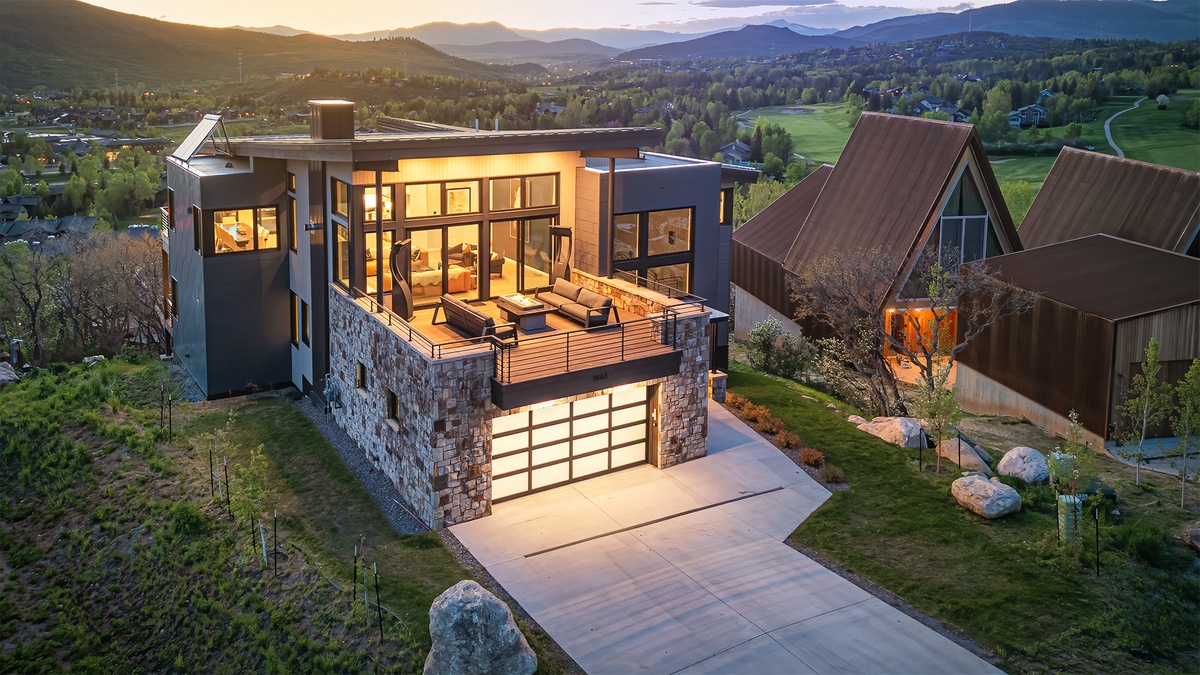 Summer views at Monarch Retreat