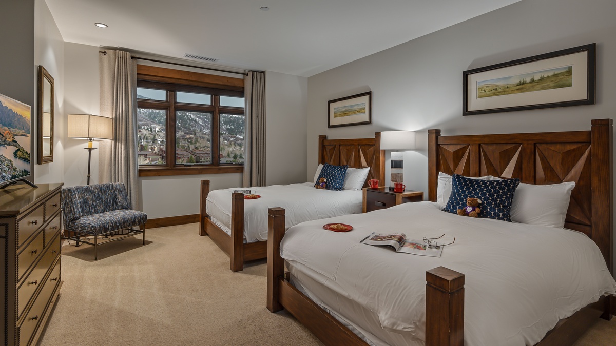 Bedroom 4, Main Level - Two full bedroom