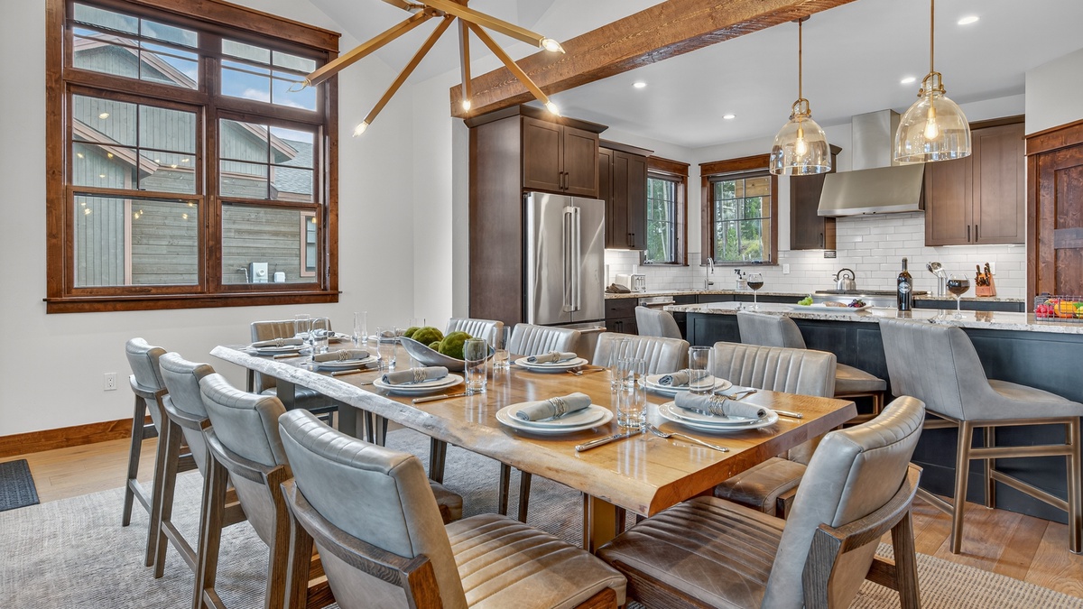 Dining Area, Main Level