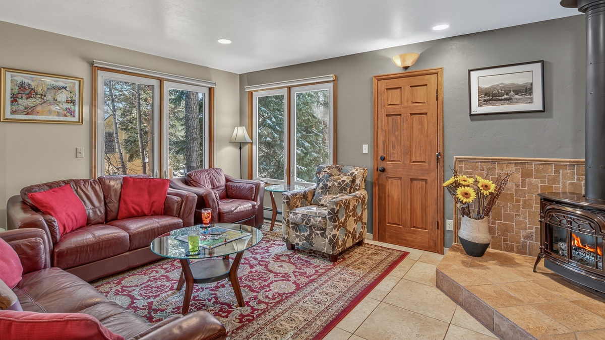 Great Room, Main Level