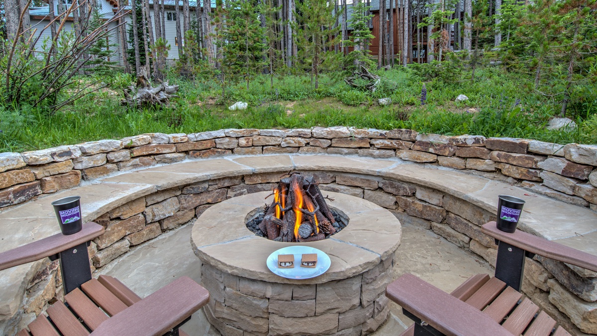 Fire Pit, Main Level