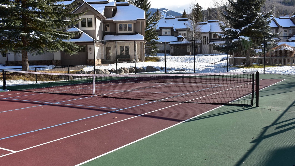 The Enclave Community Amenity: Tennis Court