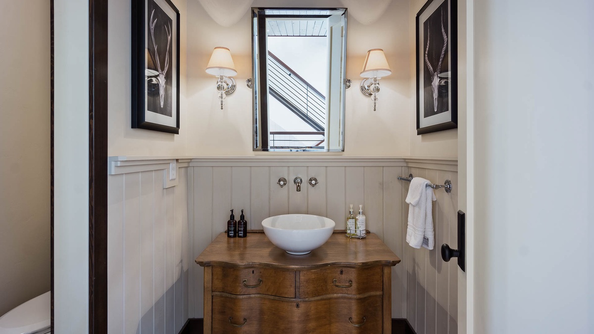 Powder Room, Main Level