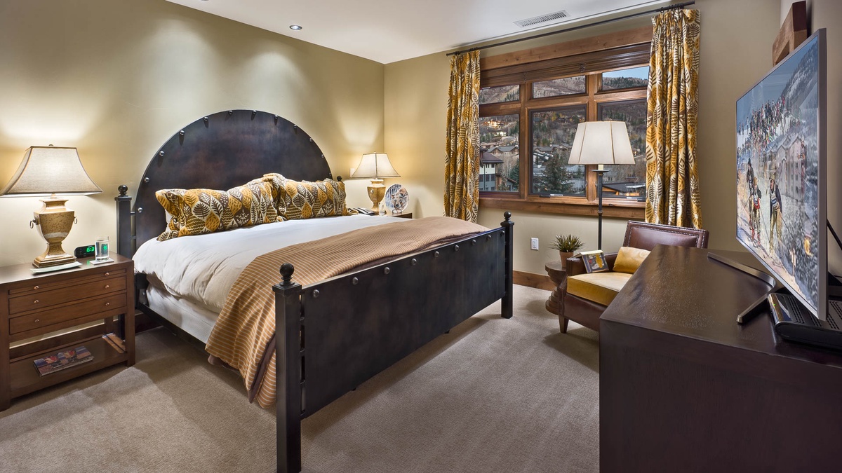 Bedroom 2, Main Level - King suite