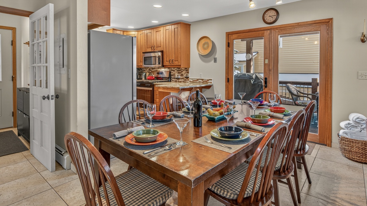 Dining Area, Main Level