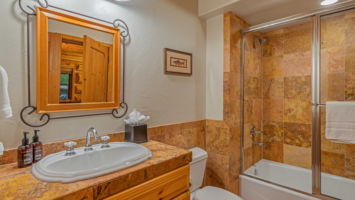 Main level shared hall bath and queen ensuite