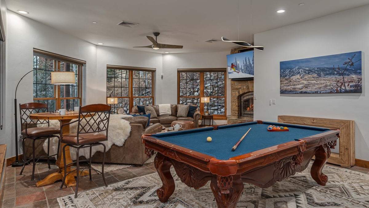 Recreation room on lower level with pool table