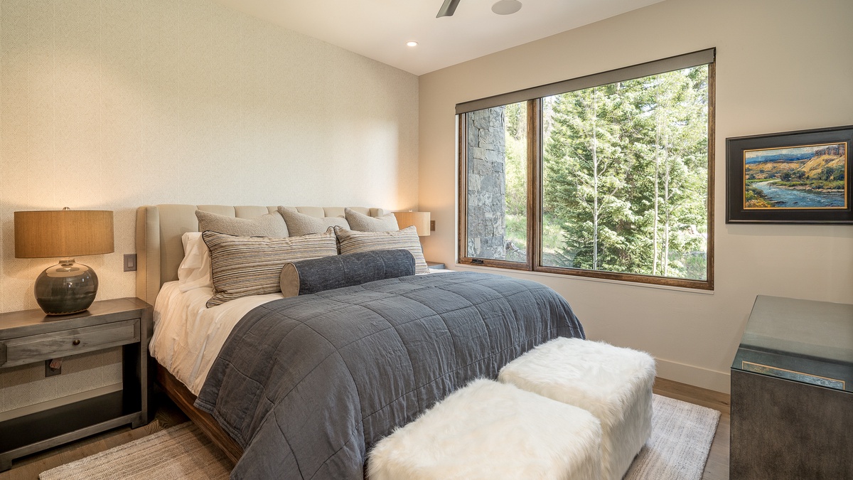 Bedroom 2, Upper Main Level - King suite 2 on upper main level with ensuite