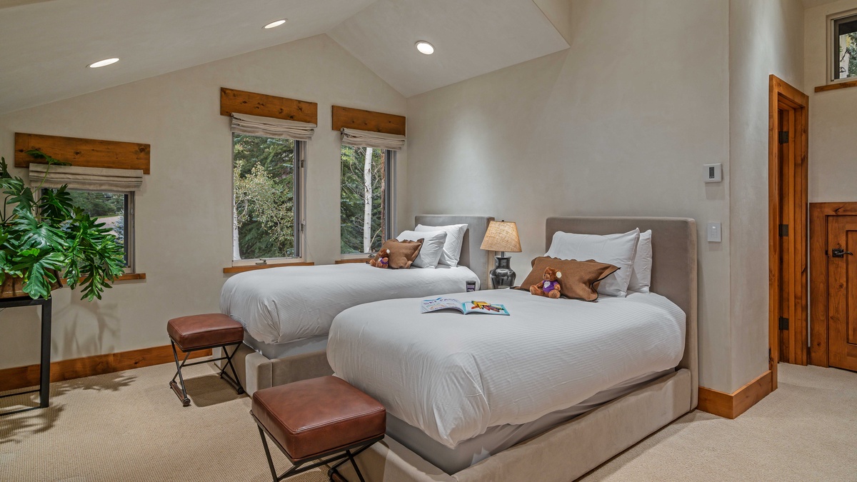 Bedroom 4, Upper Level - Twin bedroom