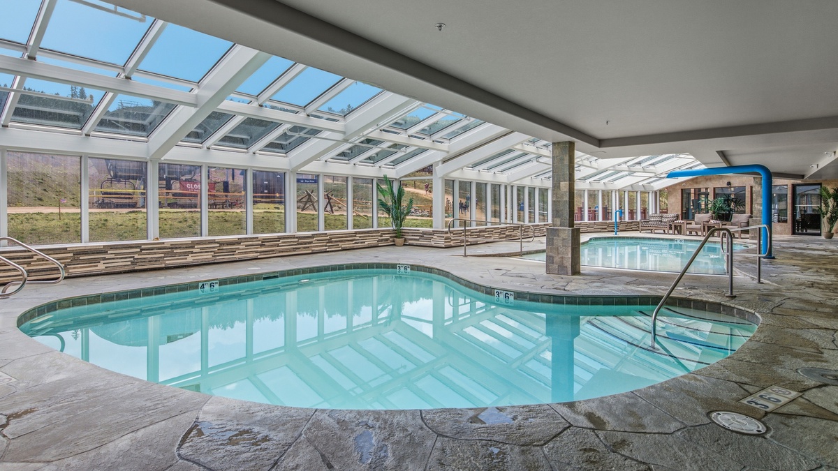 One Ski Hill: Pool