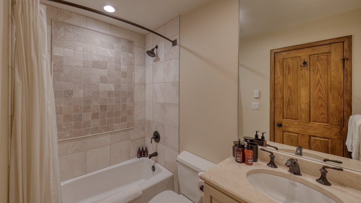 Bedroom 2, Upper Level - King Bedroom ensuite