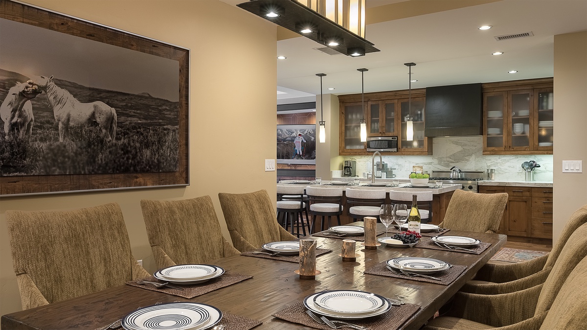 Dining Area, Main Level