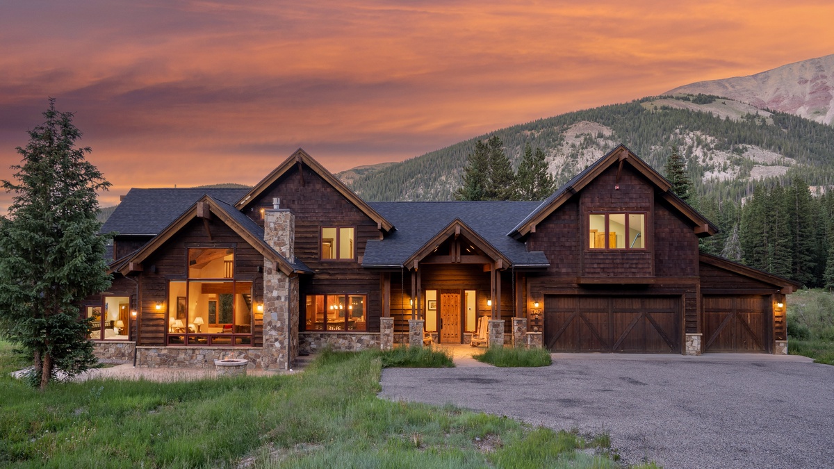 Welcome to Royal Retreat