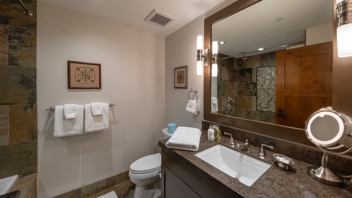 Bedroom 2, Main Level - Ensuite