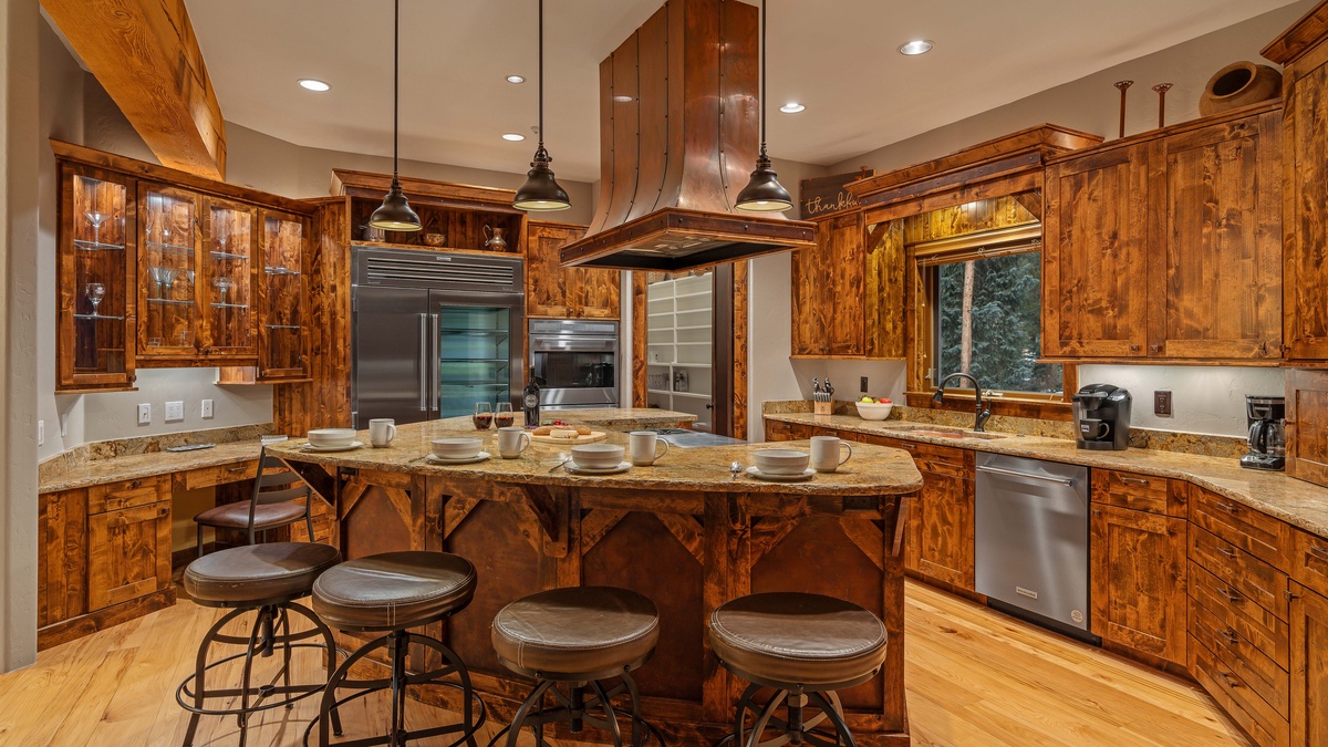 Kitchen, Main Level - large open kitchen with breakfast bar seating