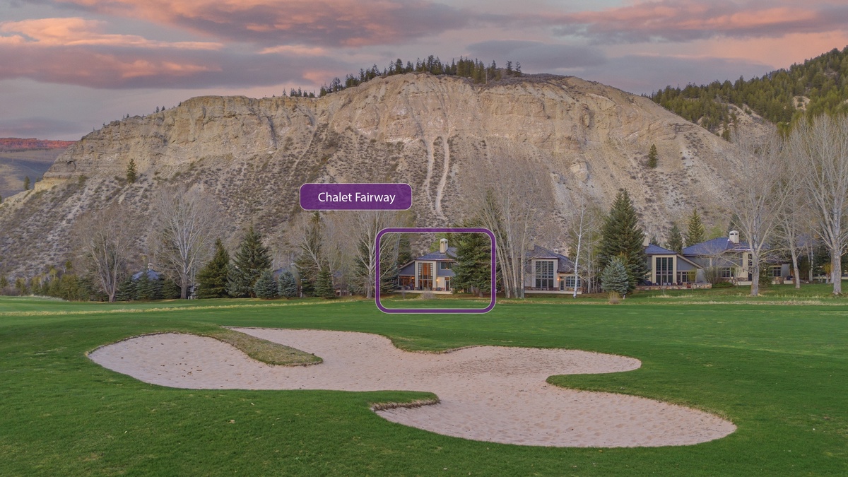 Exterior - Golf course views