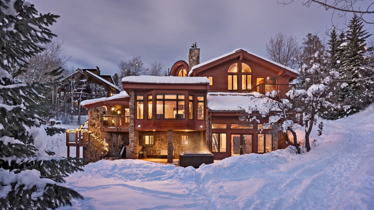Welcome to Trails Edge Lodge!