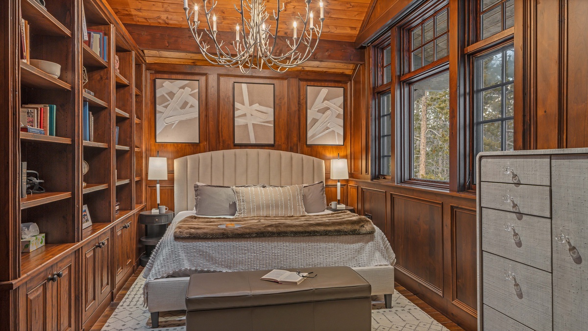 Bedroom 5, Upper Level - King suite with fireplace and library