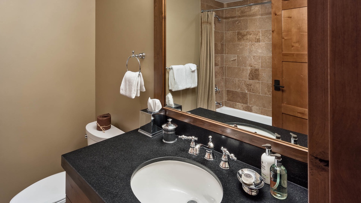 Bedroom 3, Main Level - Ensuite