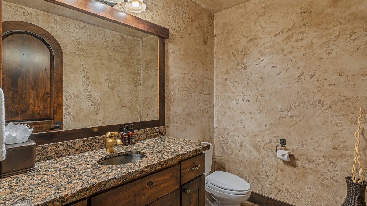 Powder bath on lower level