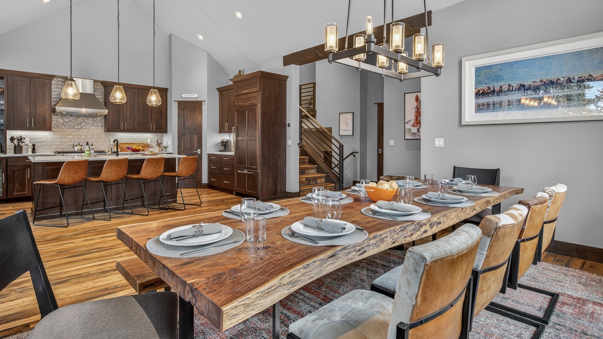 Dining Area, Main Level