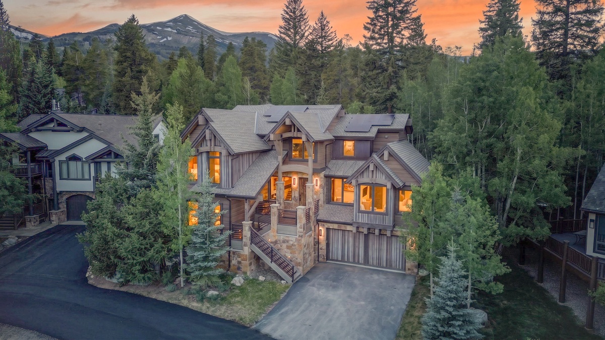 Welcome to Moose Meadows Reserve!