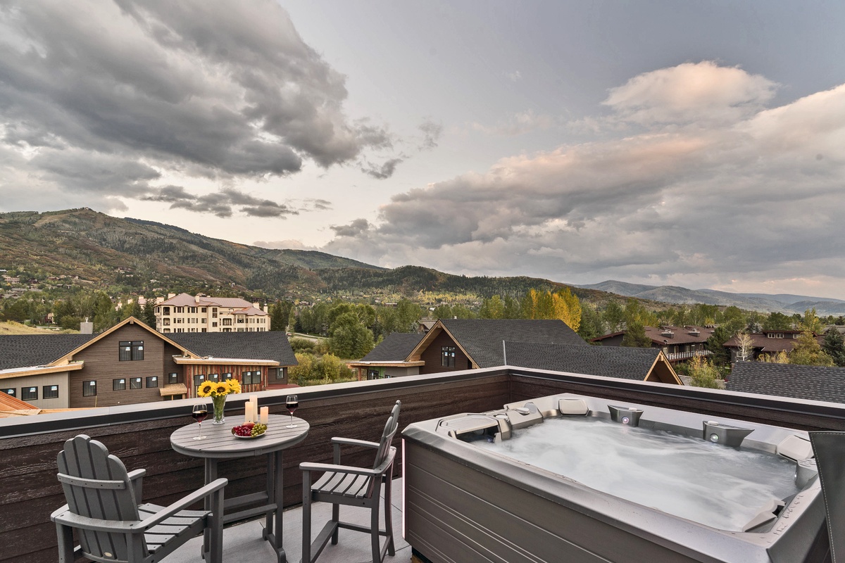 Hot Tub, Rooftop Level - With a view, rooftop deck