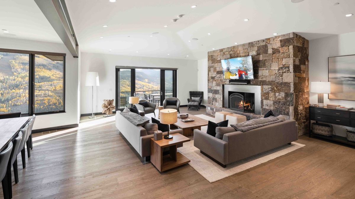 Great Room, Main Level - Plenty of space for the family to spread out