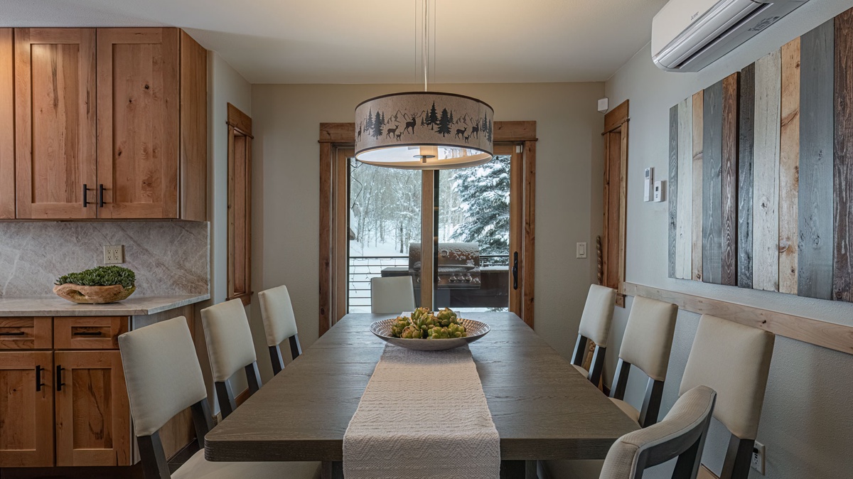 Dining Area, Main Level - With additional seating in the kitchen