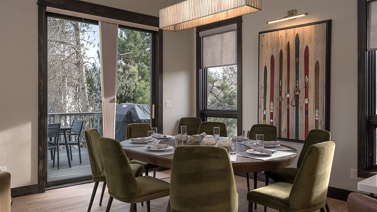 Dining Area, Main Level - Table with deck access